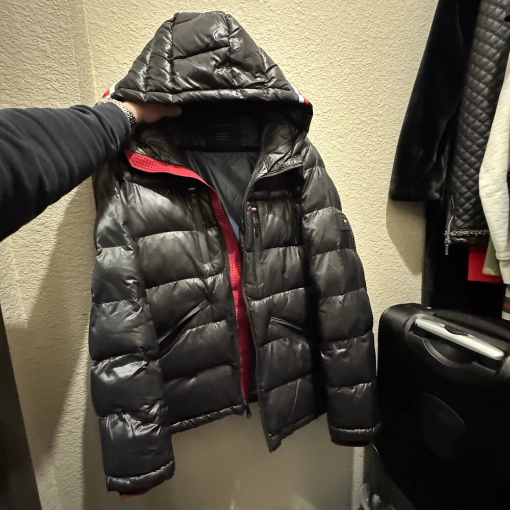 Tommy Hilfiger Puffer Jacket Black with stripe, fits small, medium